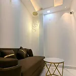 Cozy 1 Bhk Condo With Amenities